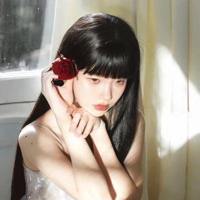 水瓶座女孩